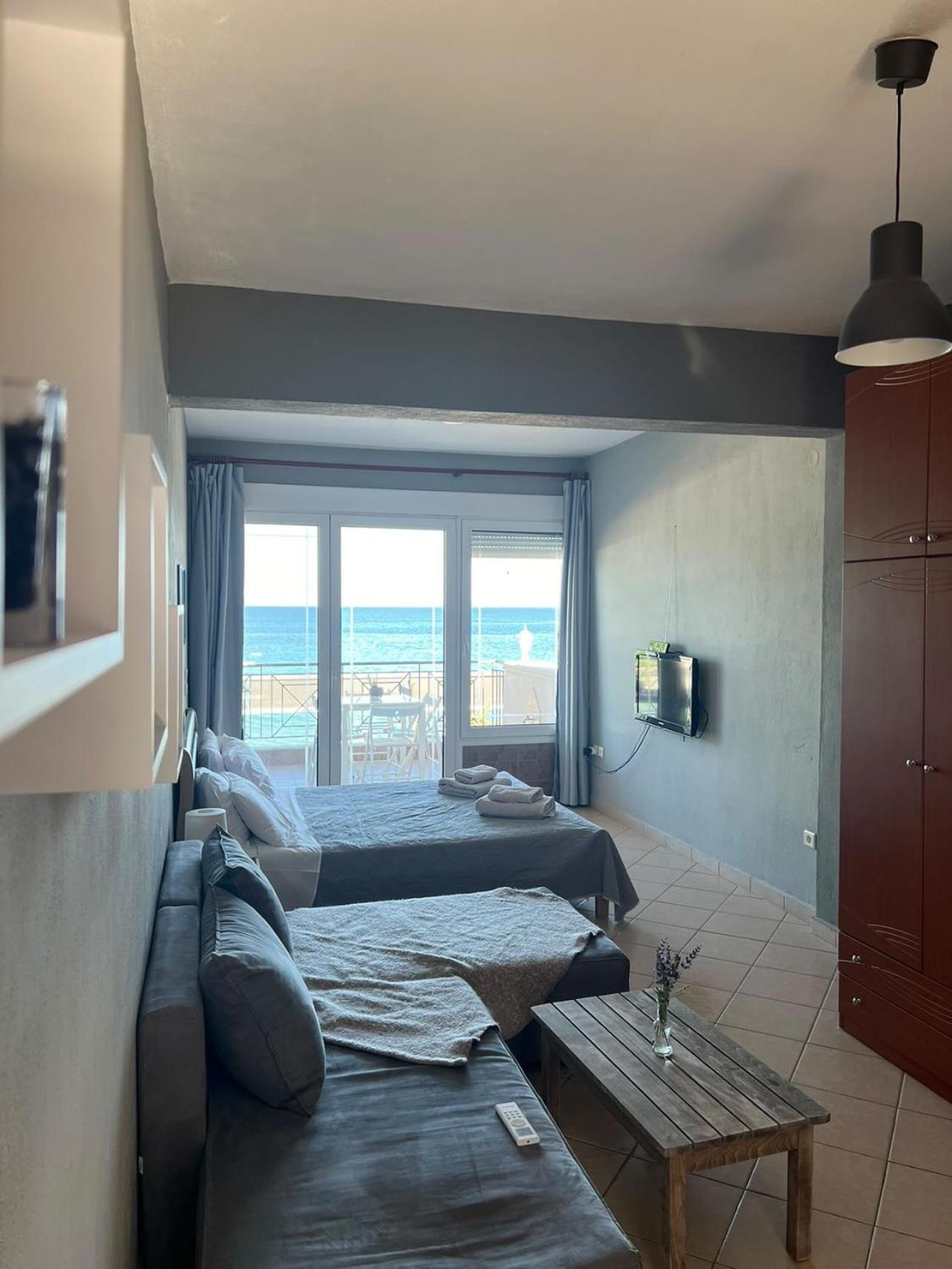 Glykanisos Mini Suites Nea Peramos (Macedonia) Exterior foto