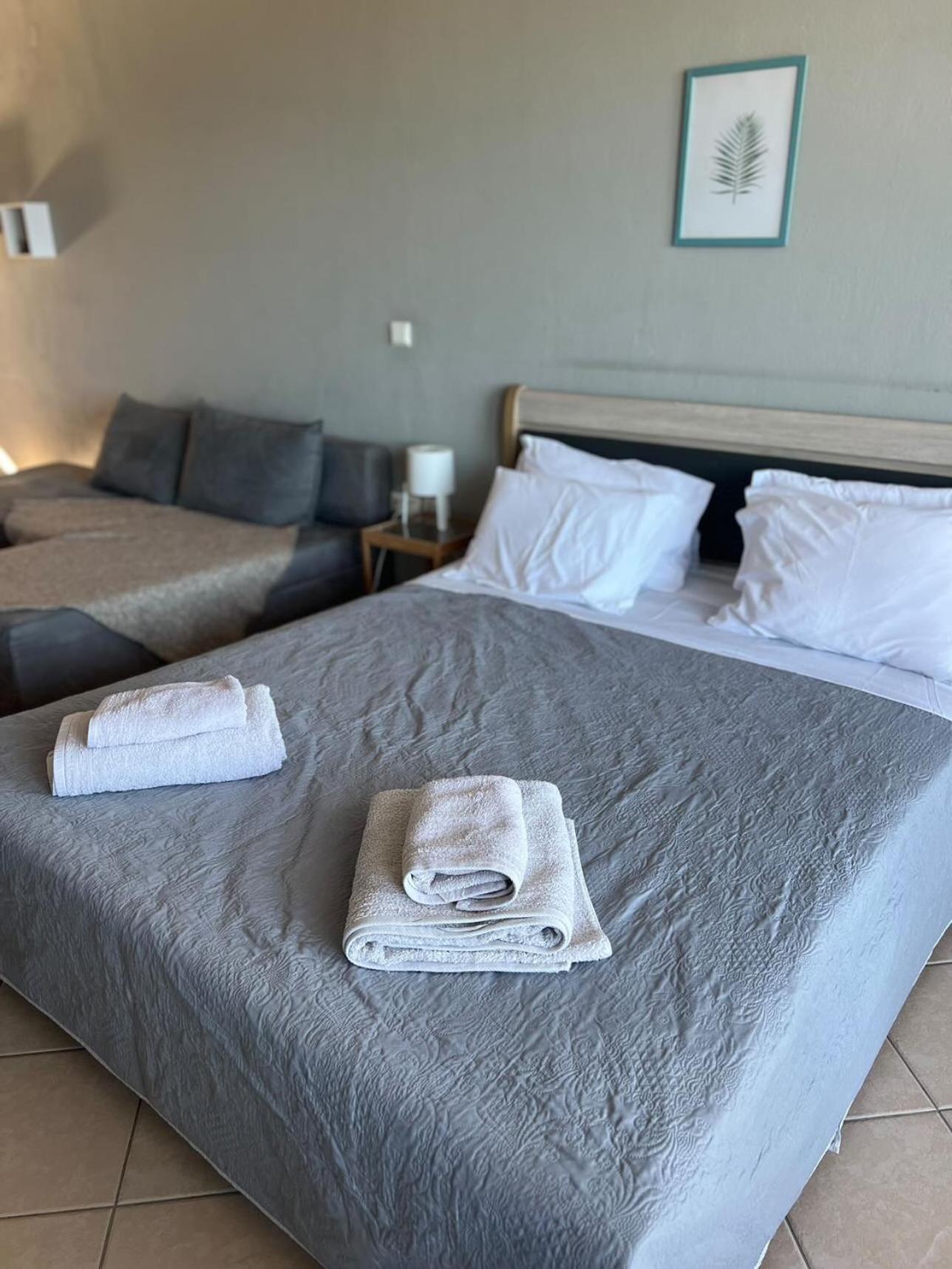 Glykanisos Mini Suites Nea Peramos (Macedonia) Exterior foto