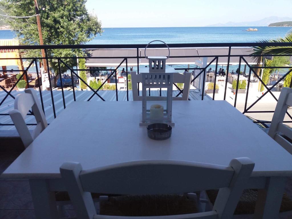 Glykanisos Mini Suites Nea Peramos (Macedonia) Exterior foto
